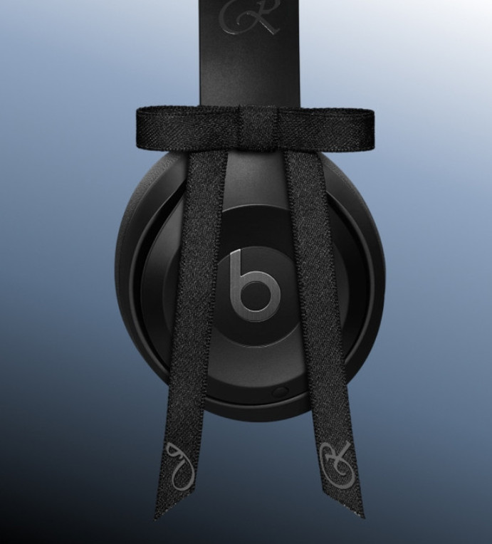 Beats Solo 4 Wireless On-Ear Jennie Special Edition Onyx Black Korea Version NWT
