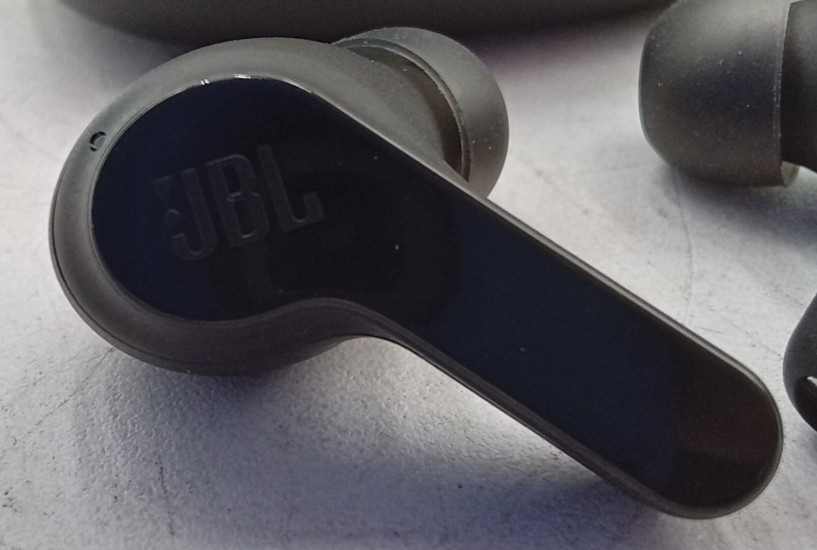 JBL Vibe Beam True Wireless Earbuds Bluetooth 5.2 w/ Charging Case 32H