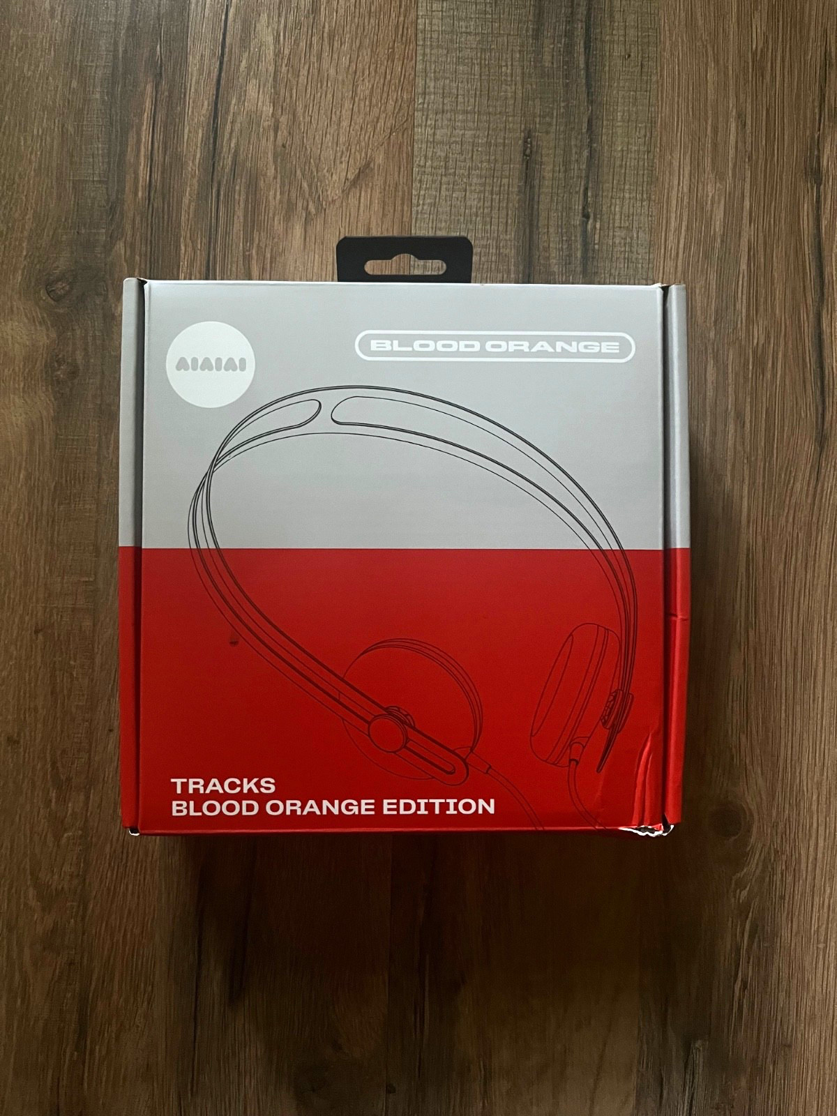 AIAIAI Blood Orange Tracks 3.5mm On-Ear Headphones with Microphone Brand New