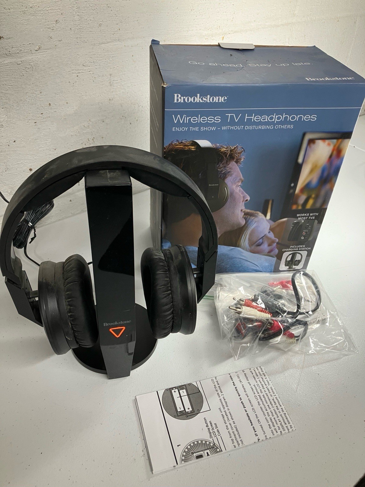 Brookstone 2.4 GHz Wireless TV Headphones Over Ear, Noise Reduction