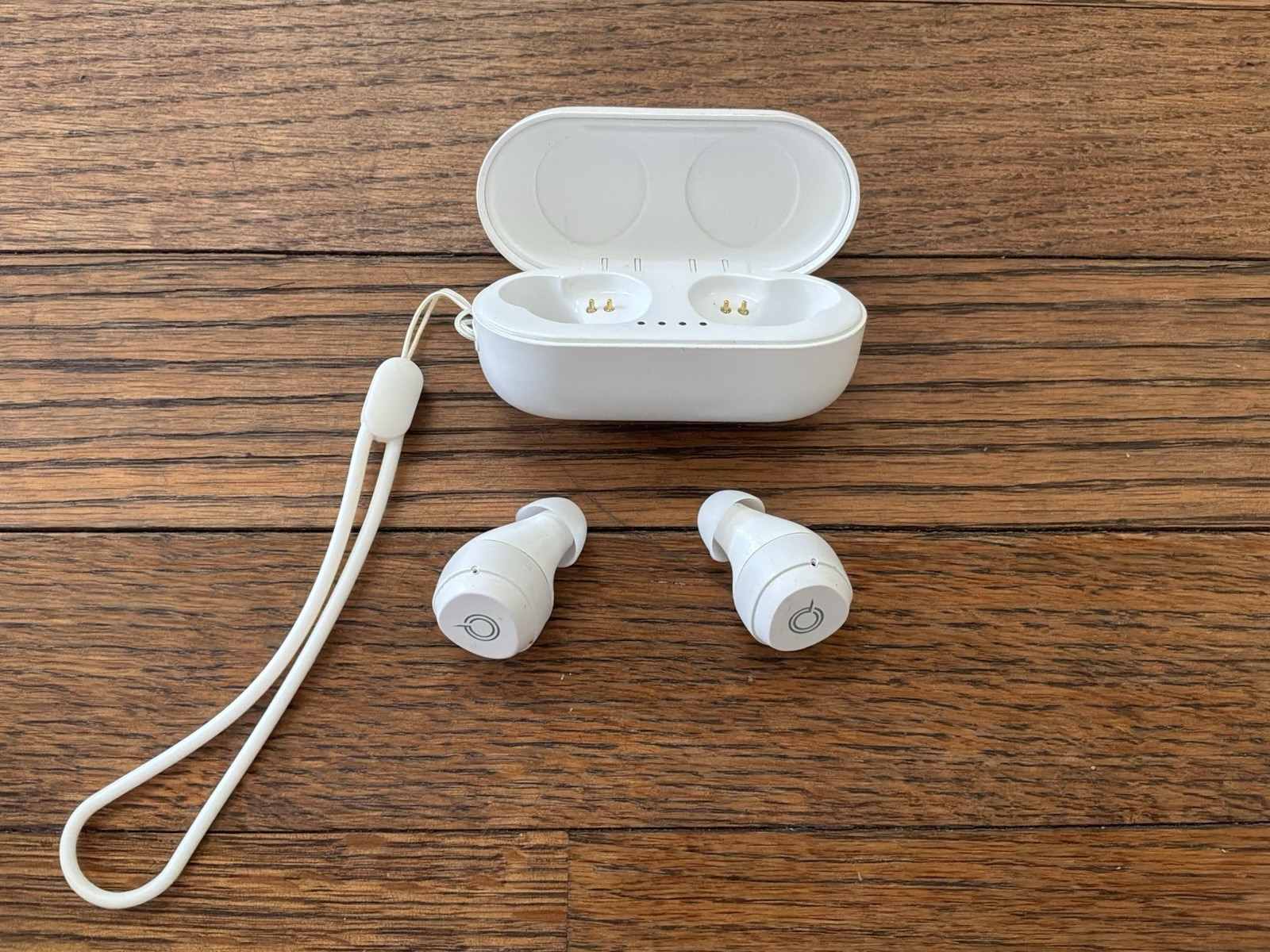 Quikcell QAir Buds Bluetooth Wireless Earbuds Built-In Mic White