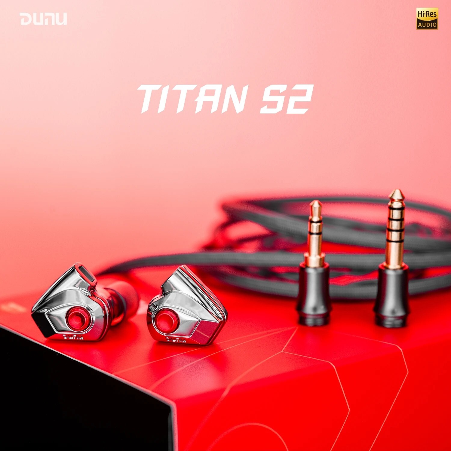 DUNU Titan S2 Dual-Chamber Dual-Magnetic Circuit High-Performance Dynamic In-ear