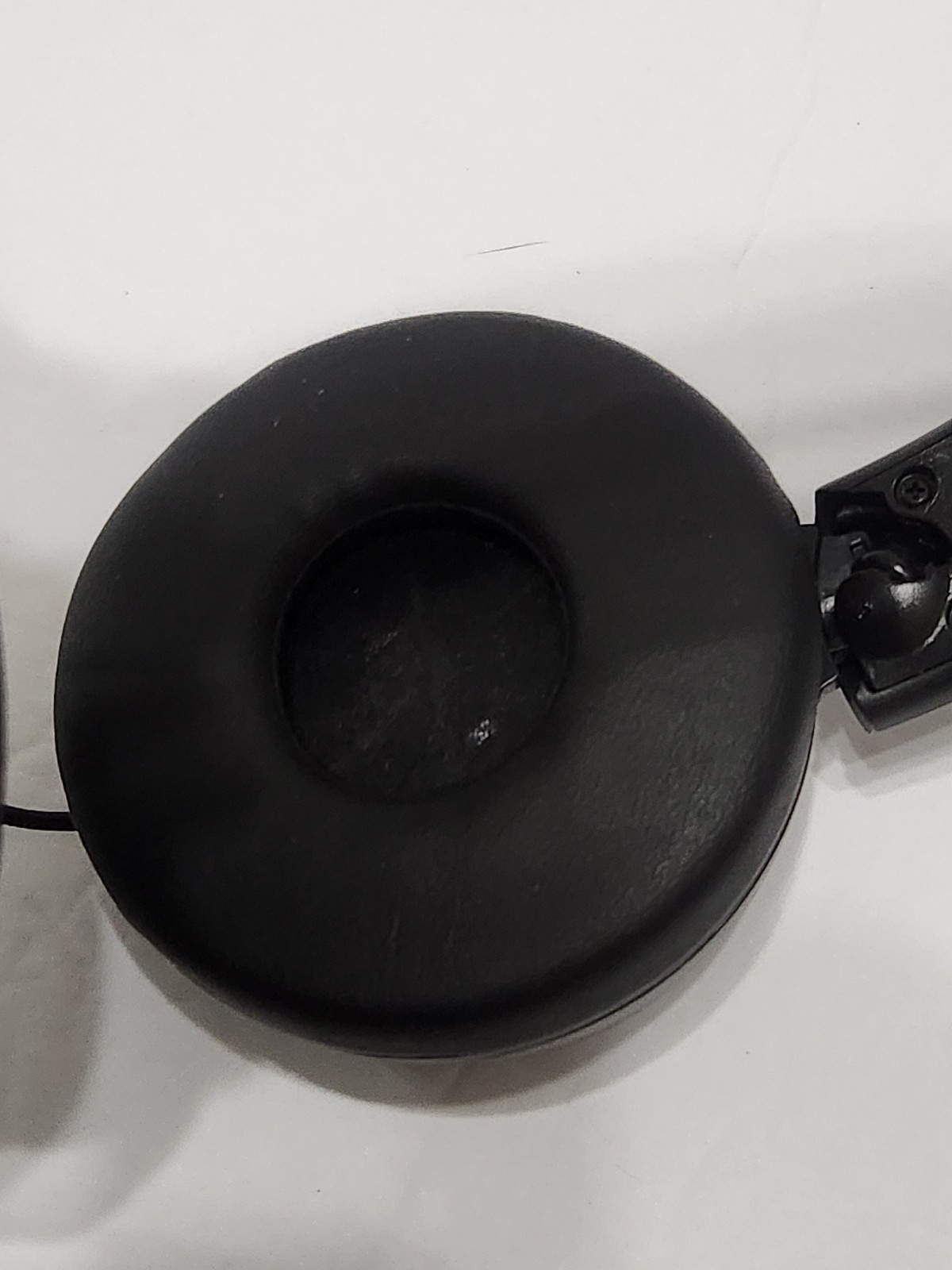 Black Sony MDR-ZX310AP Foldable Wired Headphones w/Mic 3.5mm Jack -Cord:Y/Plug:L