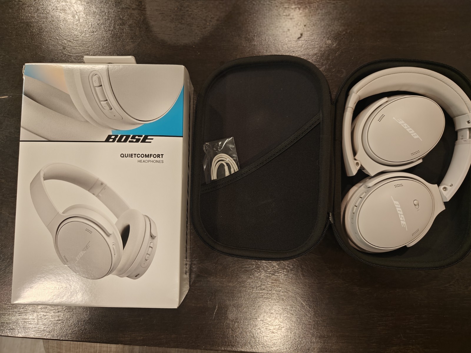 Bose – QuietComfort Headphones (Gen 1) – White Smoke