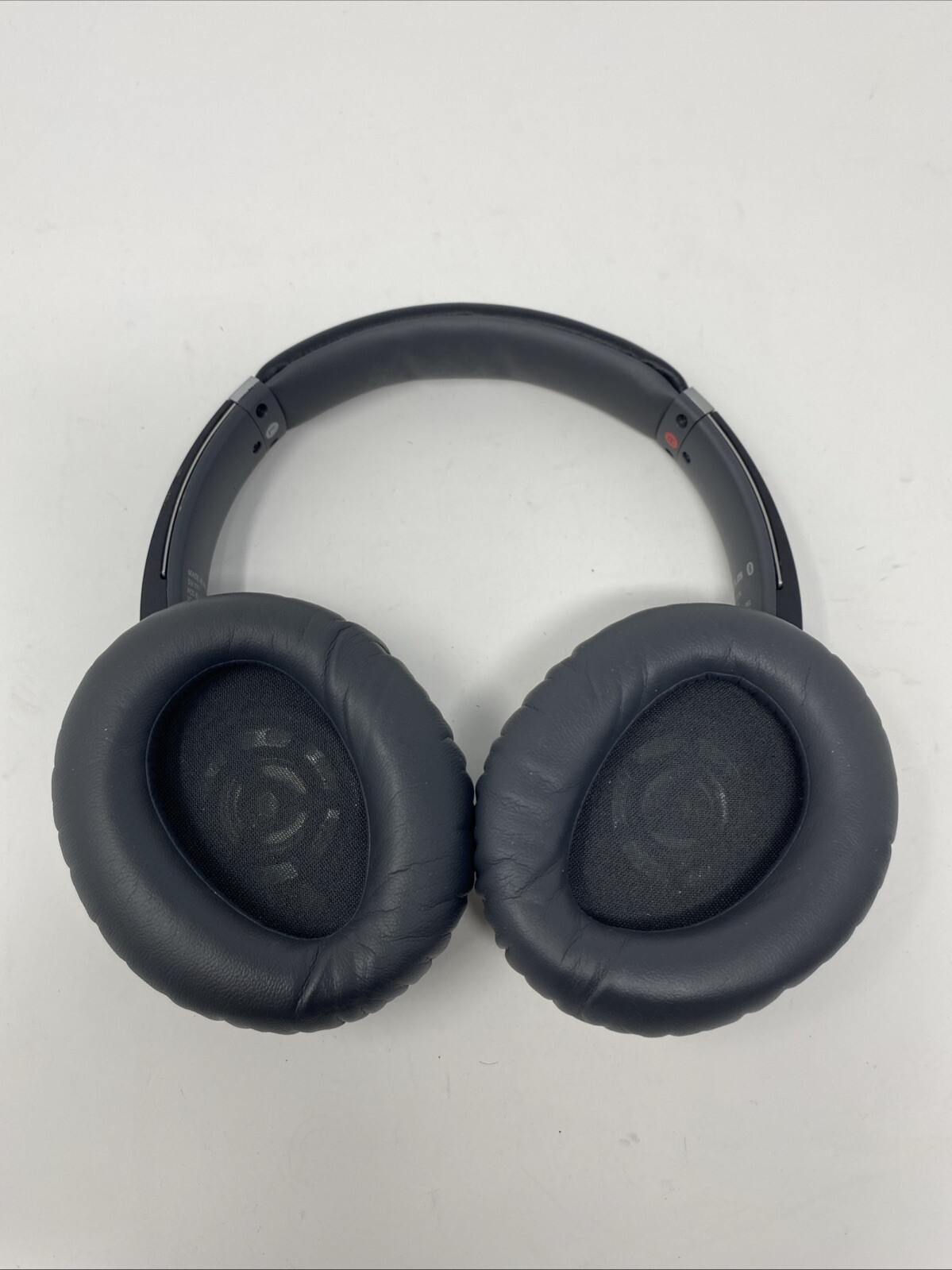 Sony Over The Head Ear Cup Noise Canceling Wireless Headphones WH-CH700N