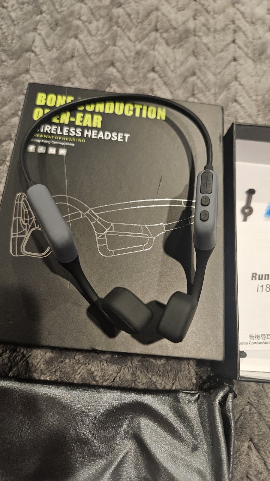 Bone Conduction Open Ear Bluetooth Headphones BLACK NEW