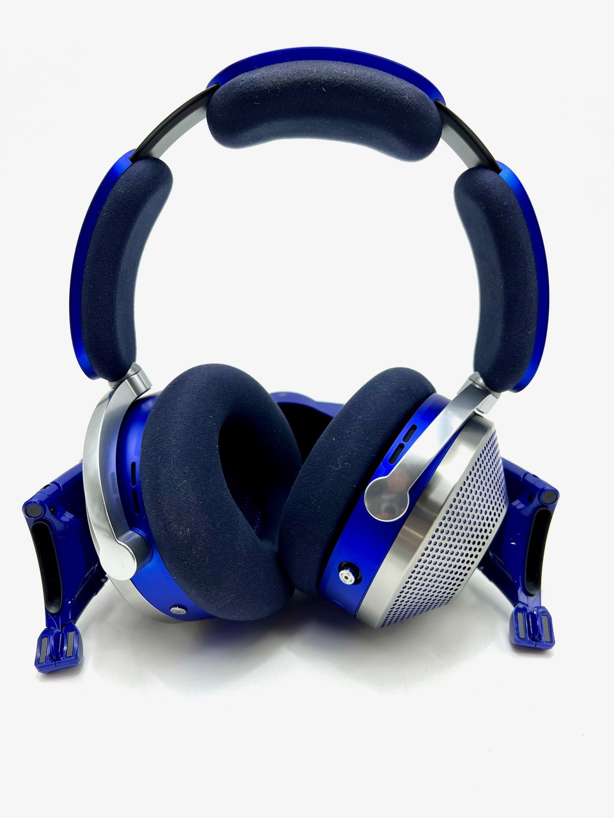 Dyson Zone noise-cancelling headphones WP01 – ULTRA BLUE – Scratch & Dent