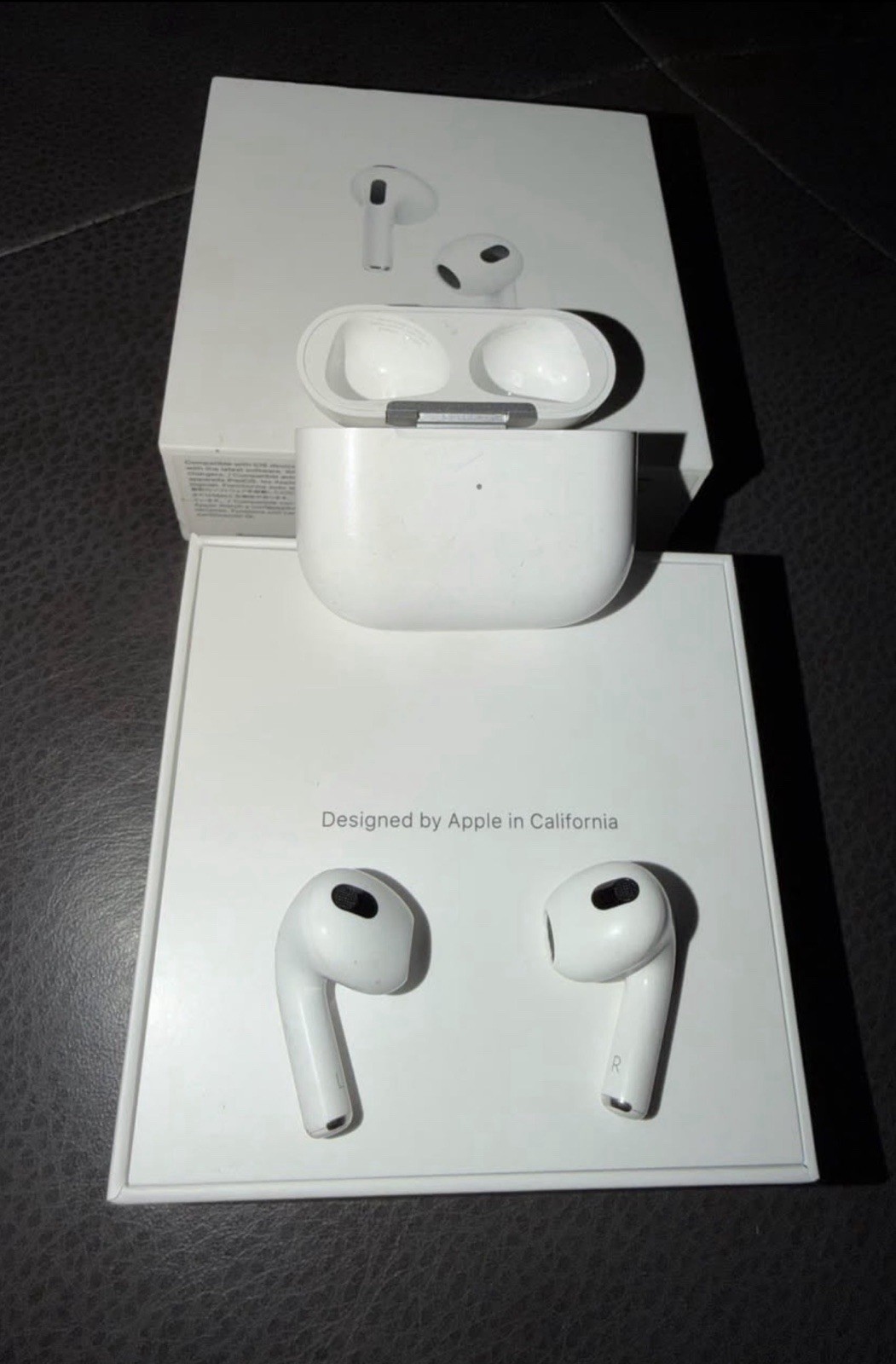 Apple AirPods 3rd generation / Charging Case White and cable
