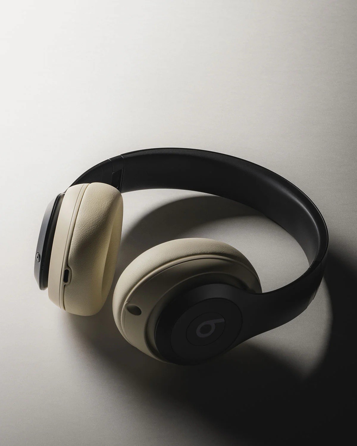 Brand New Beats Studio Pro x STUSSY Limited Edition Wireless Headphones