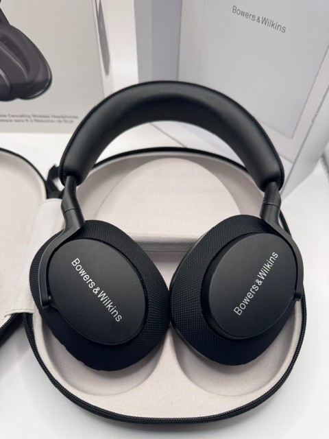 Bowers & Wilkins Px7 S2 Over-Ear Headphones – ANC, Integrated Mic, Voice Control