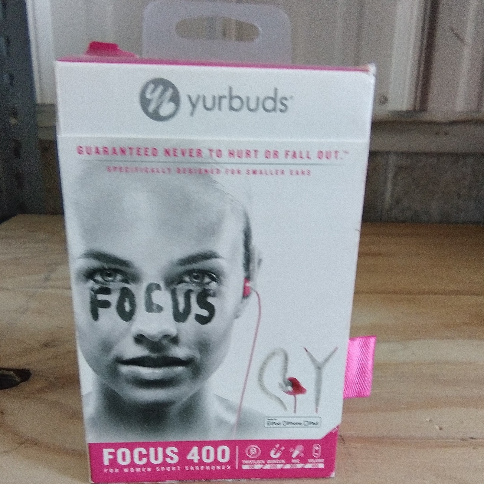 yurbuds Focus 400 Women’s Sport In-Ear Earbuds Pink/White 3.5mm 4ft Mic