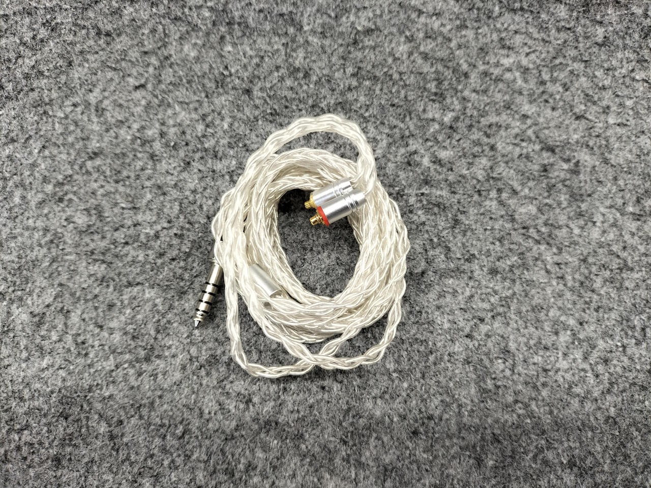 iBasso AM05 5-BA IEMs 2.5mm Blue w/Adapter – Ultra-Light 6.6g 32Ω 115dB