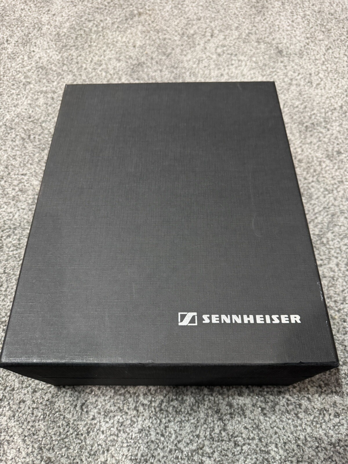 Sennheiser HD 650 Over the Ear Headphones – Marble
