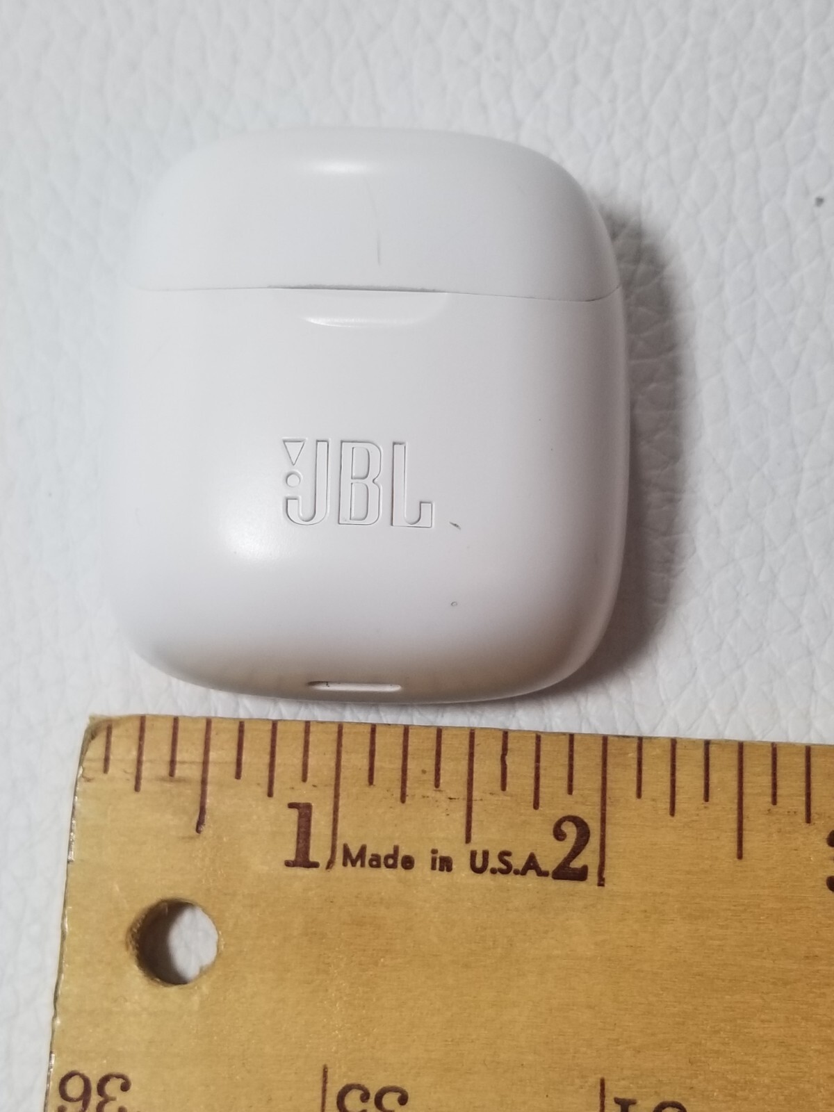 JBL Tune 225TWS True Wireless Earbud Headphones Bluetooth 25H Battery White