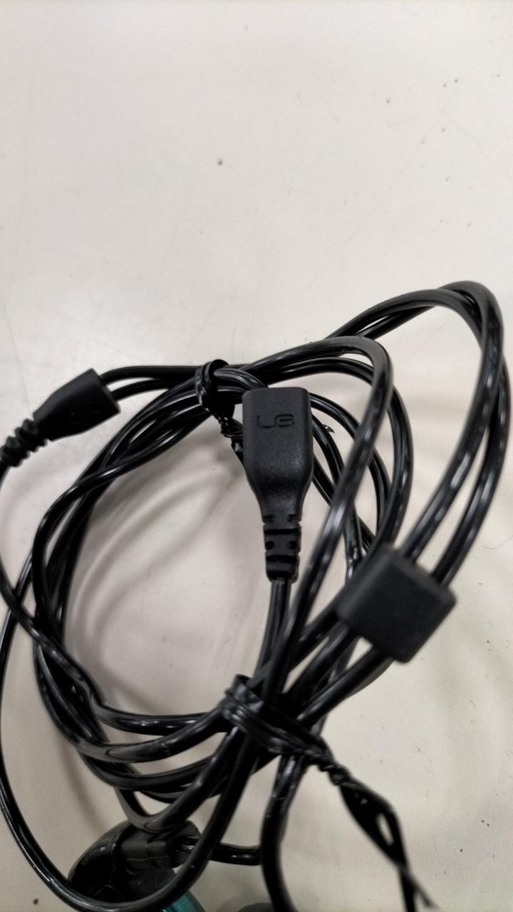 Ultimate Ears TripleFi 10 In-Ear Earphones Black 20Hz–20kHz 32Ω 117dB