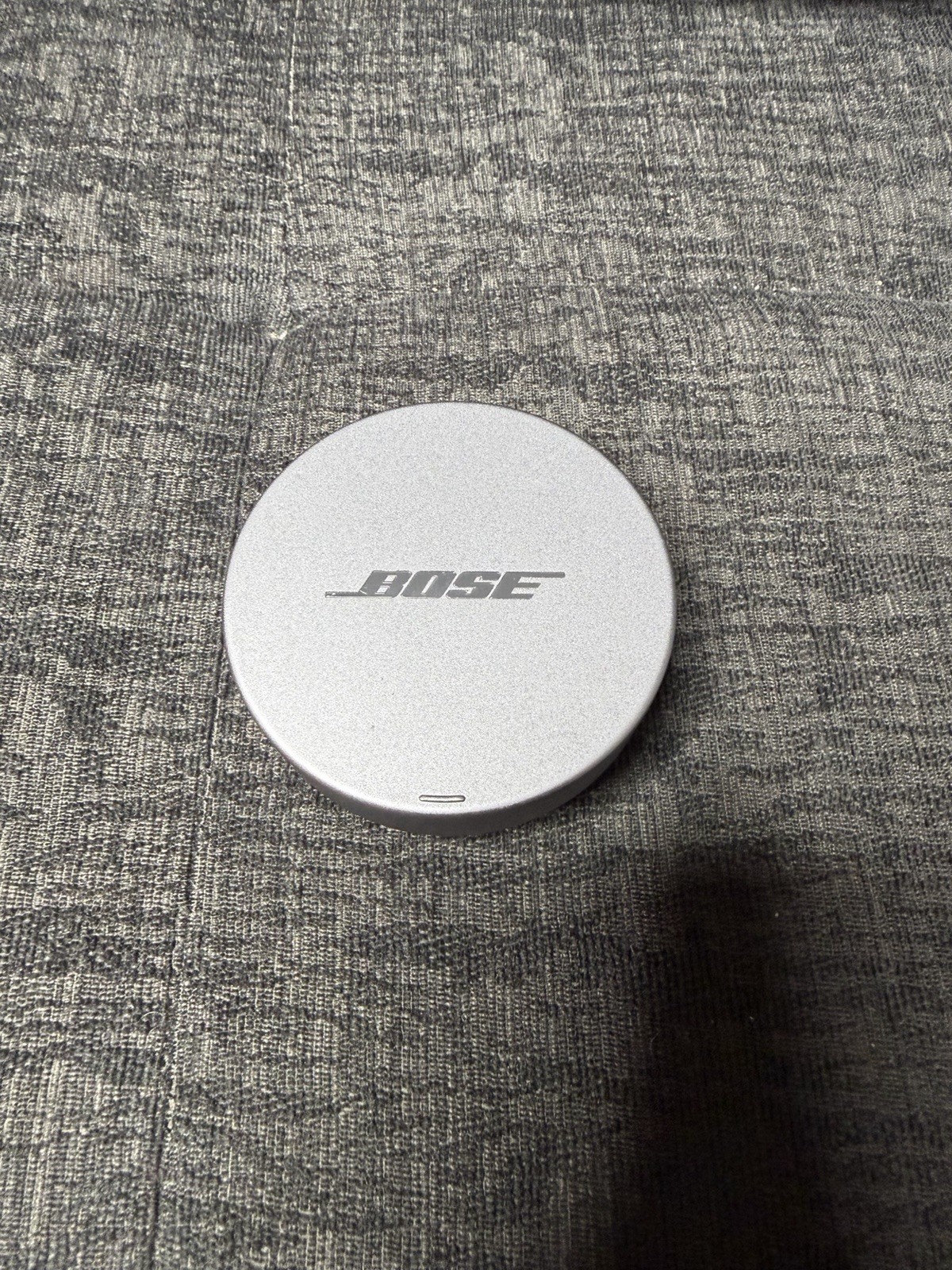 Bose Noise-Masking Sleepbuds 785593-0010 With Charger *UNTESTED*