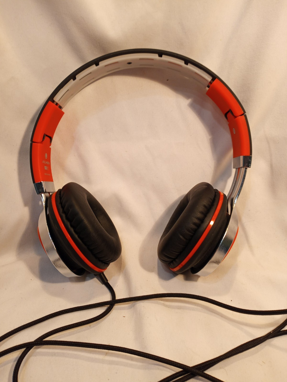 AILIHEN C8 Headphones Wired, On-Ear Headphones with Microphone and Volume Con