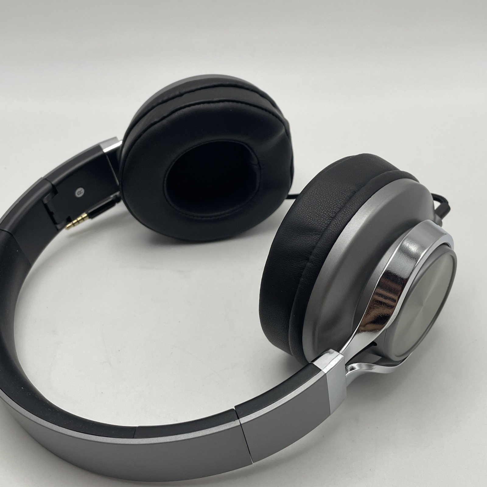 Ailihen C90 Wired Headphones Quality Stereo Sound 40mm Extra Bass – Grey/Silver