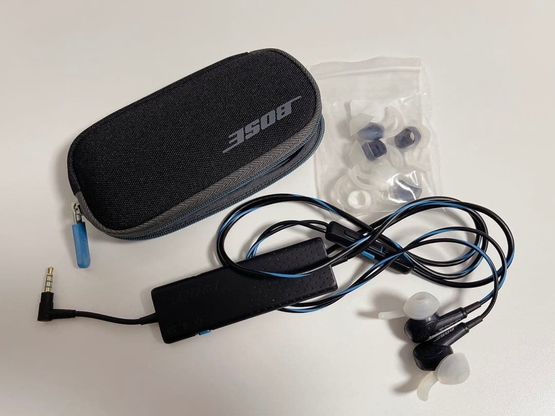 BOSE QuietComfort 20 Noise Cancelling In-Ear Headphones Black