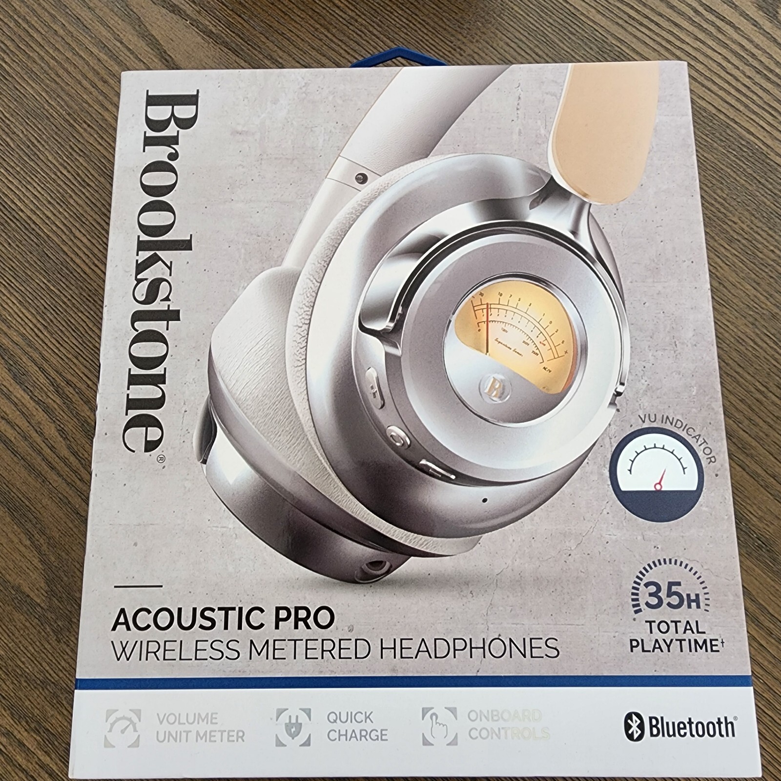 NIB Brookstone Acoustic Pro Wireless Metered Bluetooth 35 Hours Headphones
