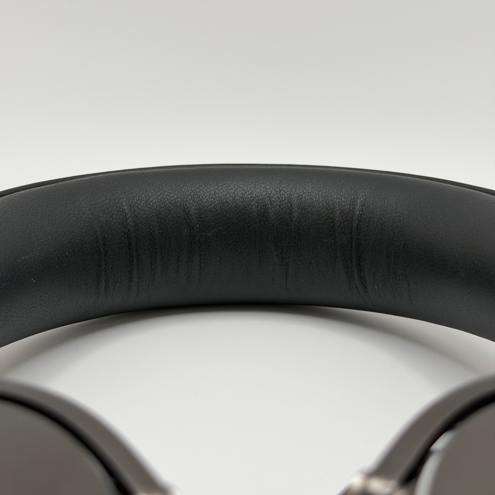 Bowers & Wilkins Px8 Wireless Over-Ear Headphones w/ Case – Black + BT-W6 Dongle