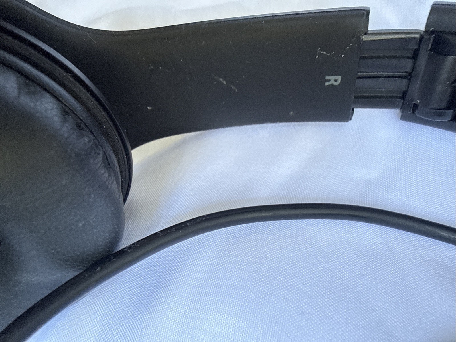 Beats Solo HD Wired On Ear Headphones Black Matte Model Monster Audio Cable 2012