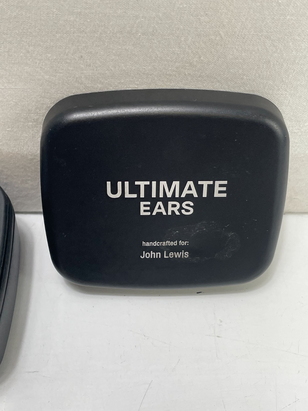 Ultimate Ears UE 5 Pro Universal Fit In-Ear Monitors High-Quality w/ Carry Case