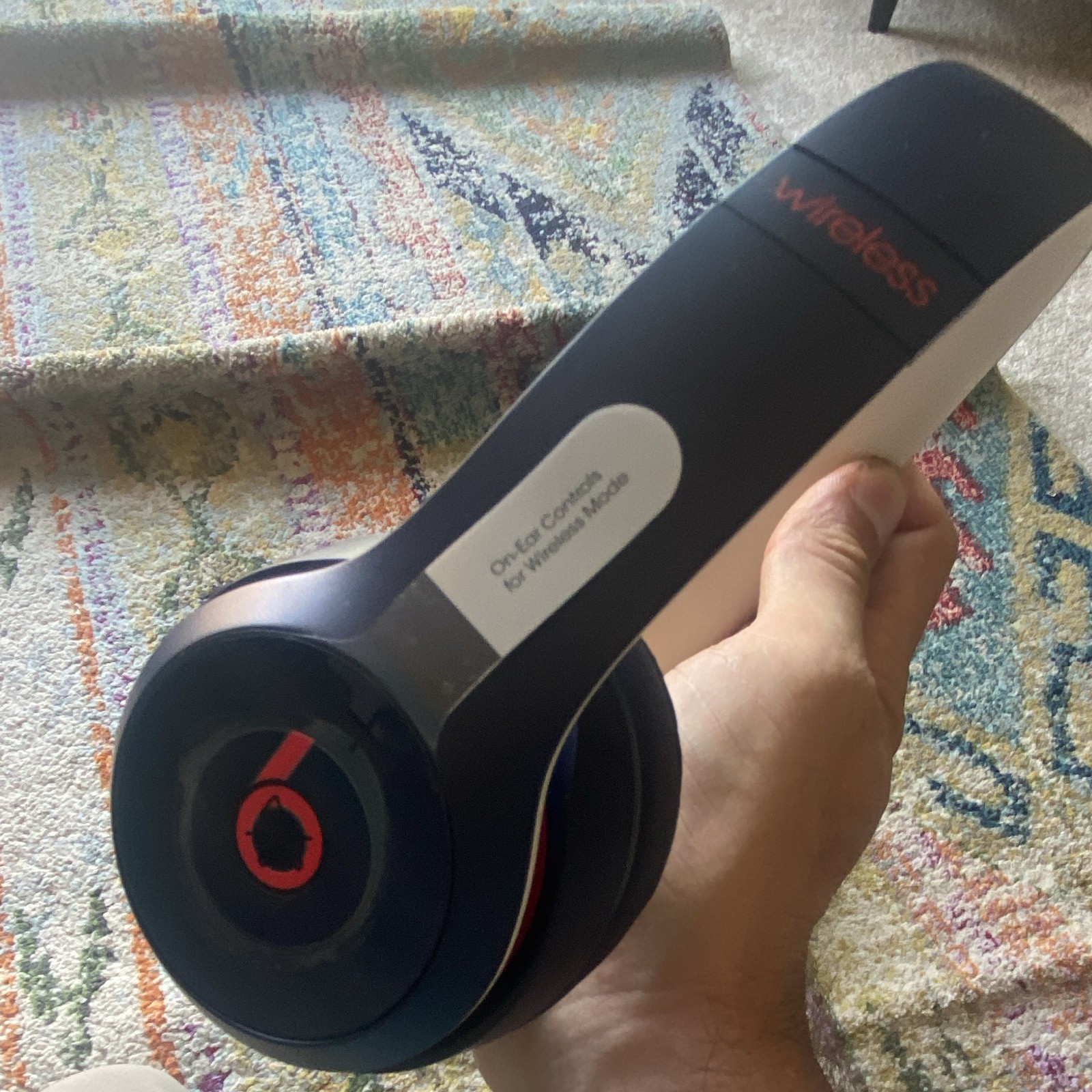 Beats by Dr. Dre Solo3 Wireless Bluetooth On-Ear Headphones Black Case