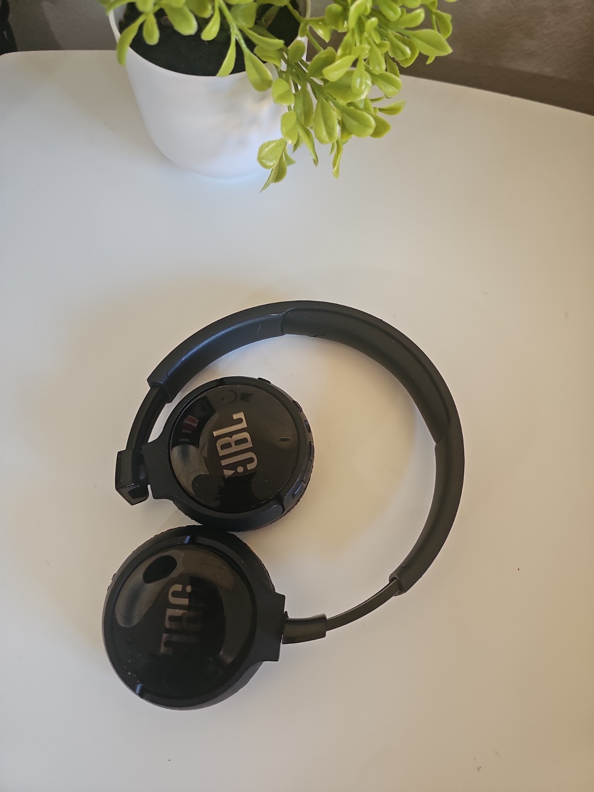 JBL Tune 510BT, Wireless on-ear headphones