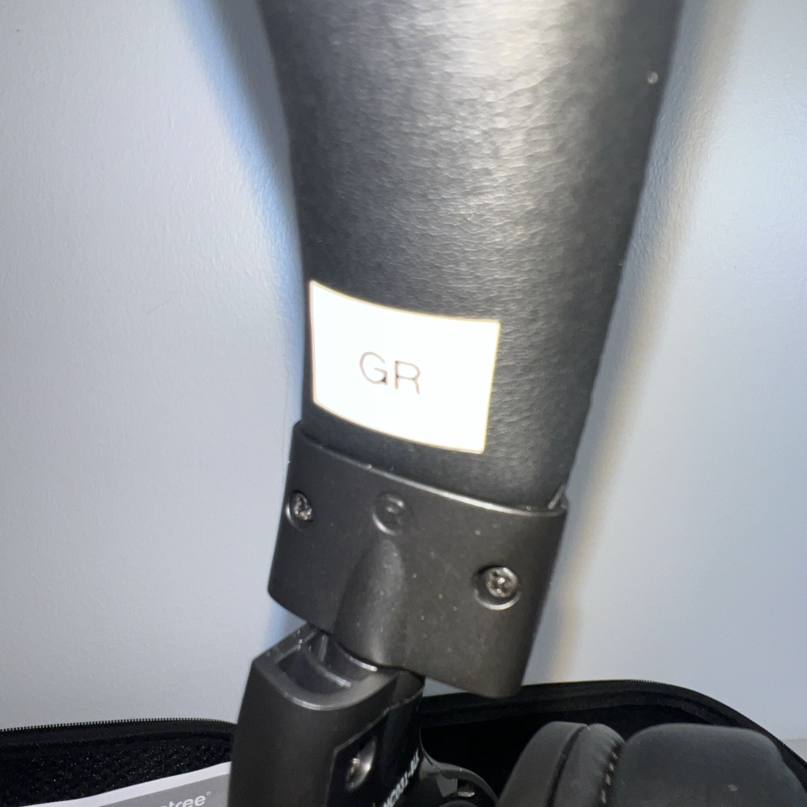 Avantree -Noise Cancelling Headphones W Cords And Case (O3)