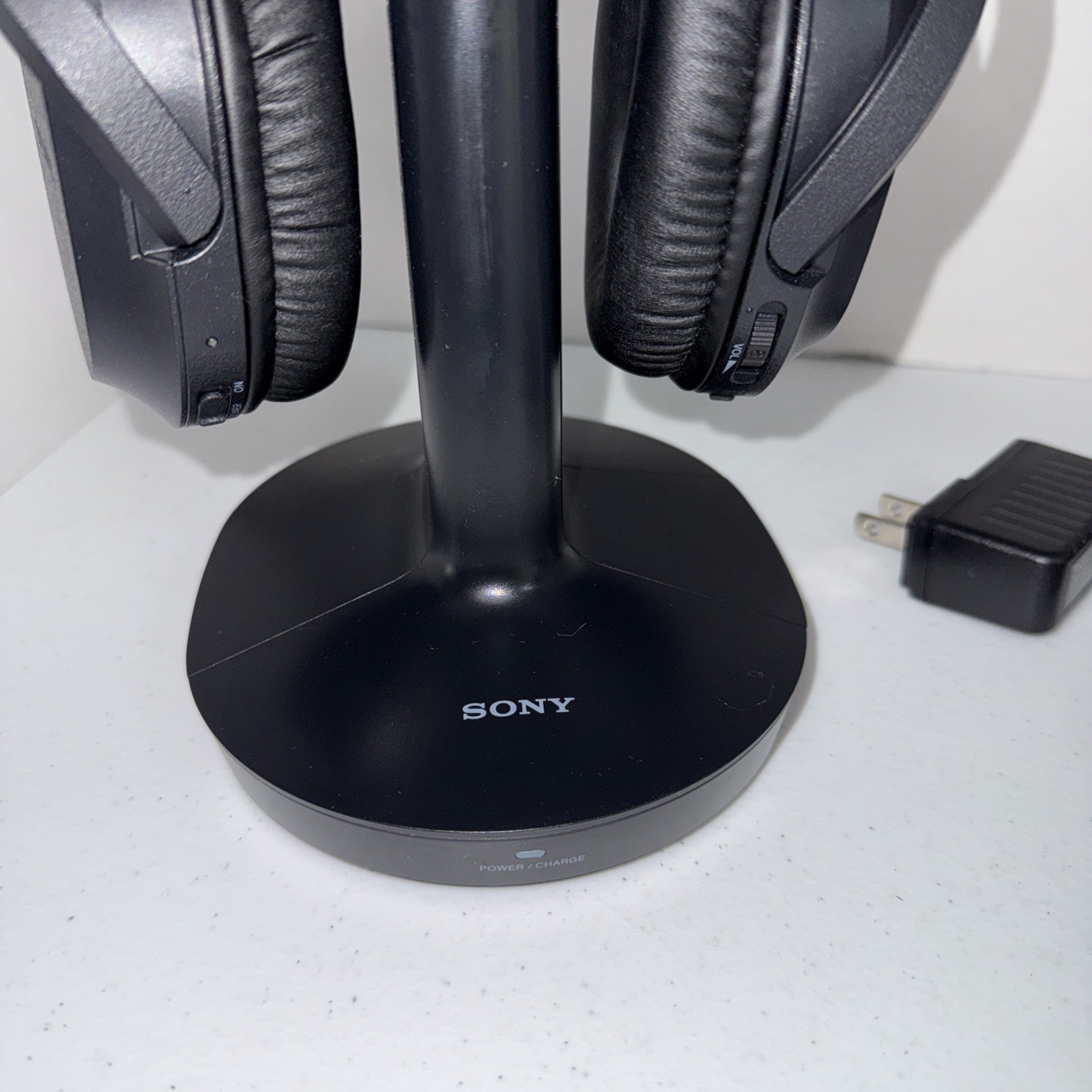 Sony WH-RF400R Wireless RF Headphones TMR-RF400 Transmitter Stand Black Charger