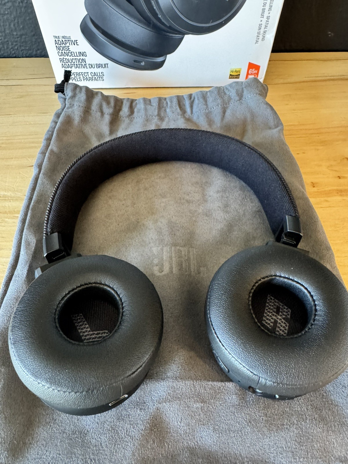 JBL Live 675NC Noise Cancelling Bluetooth On-Ear Wireless Headphones