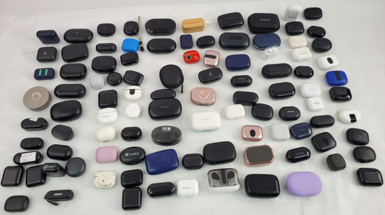 LOT OF 100 Skullcandy ALTEC TOZO Brookstone Generic In-ear Bluetooth Earbuds (2)