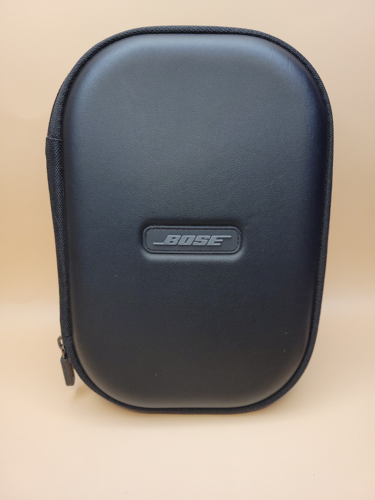 Bose QuietComfort 35 II QC35 II Wireless Noise Cancelling Headphones + Case