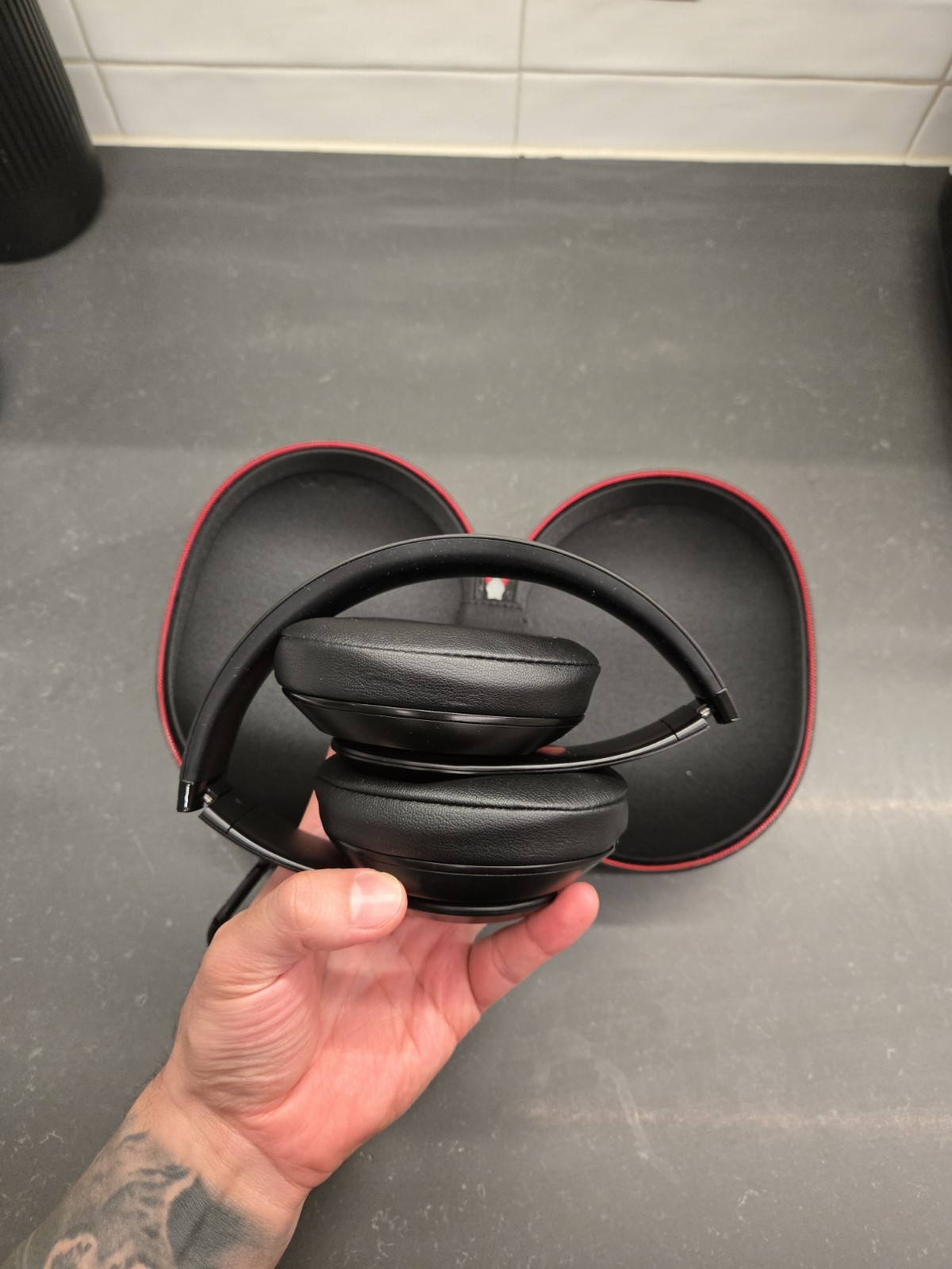 Beats Studio3 Wireless Noise Cancelling Headphones – Matte Black