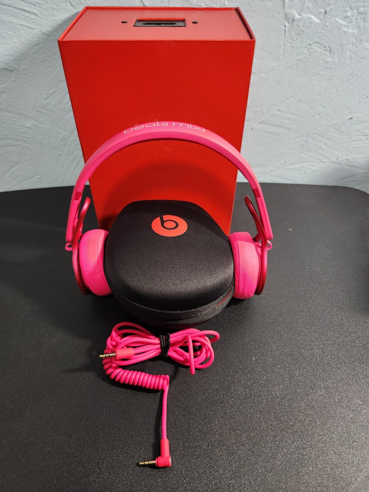 Beats by Dr Dre Mixr On-Ear DJ Headphones Magenta Pink Wired with Case & Aux Cab