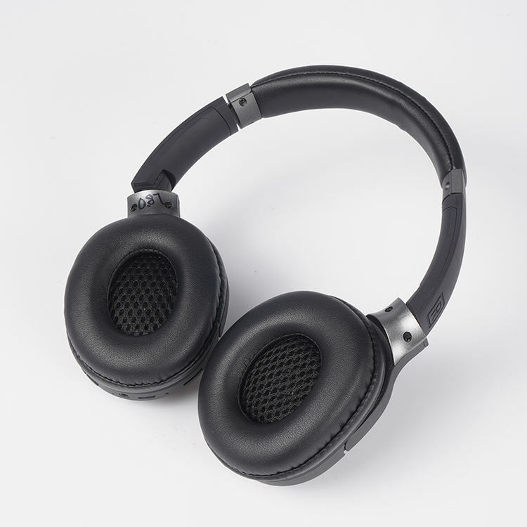 Folding 300mAh Rechargeable headphones noise cancelling wireless headphone
