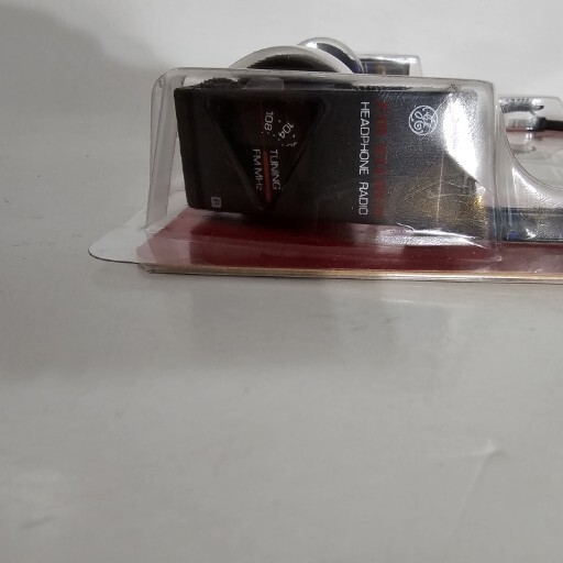 Vintage 1980’s General Electric GE 7-1285s Foldable FM Radio Headphones NIB New