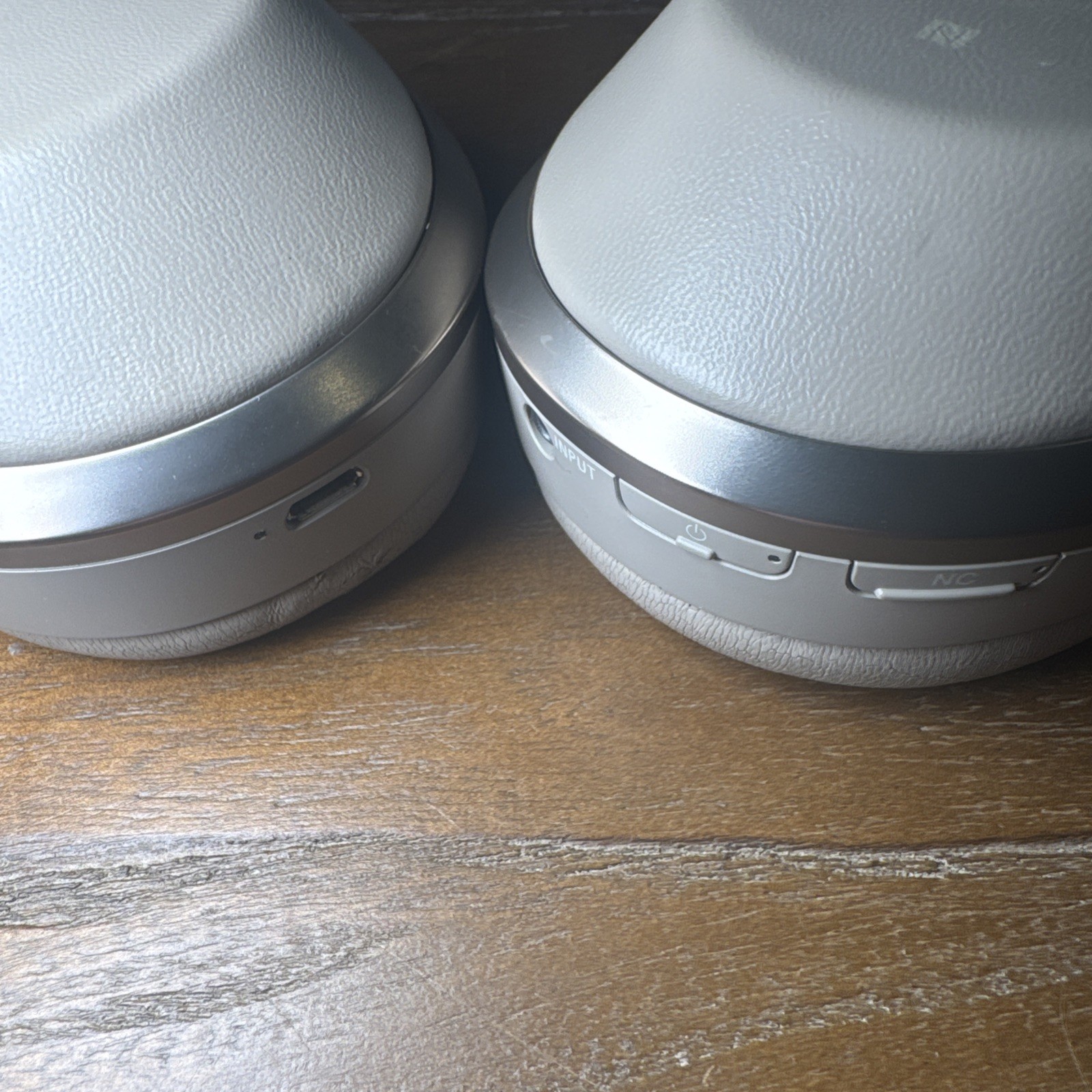 Sony MDR-1000X Wireless Headphones – Beige Working