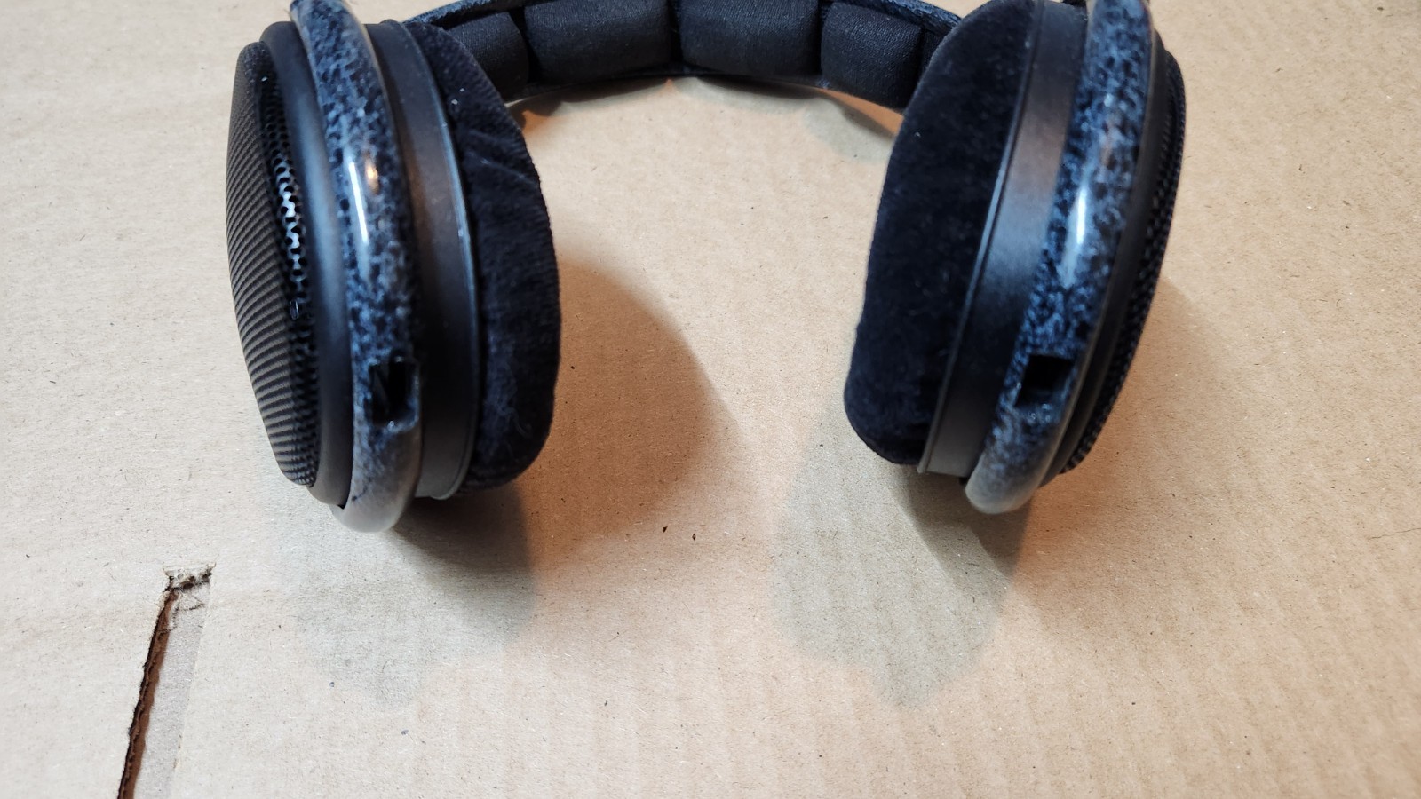 *Parts* Sennheiser HD 600 Over the Ear Headphones – Marble