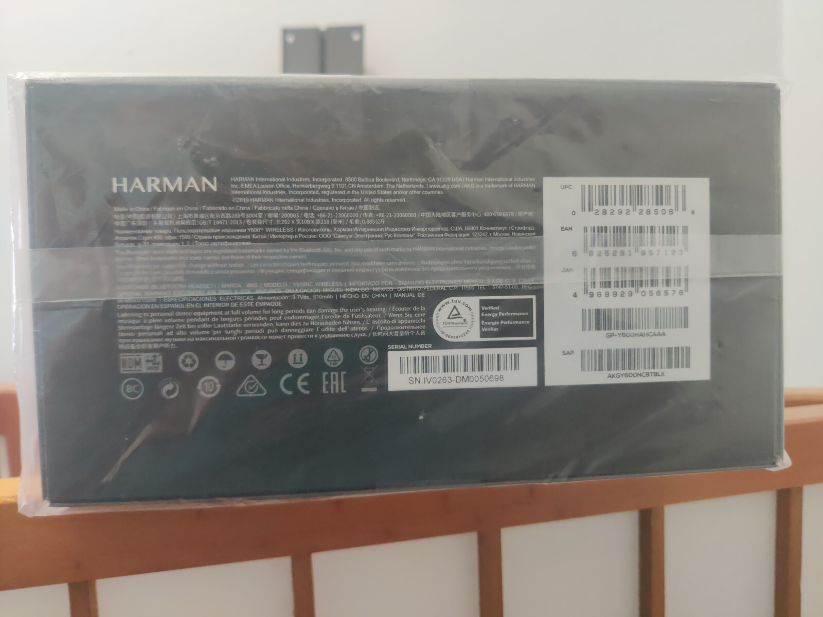 Samsung AKG Y600NC Noise Cancelling Bluetooth Headphones – Graphite Black