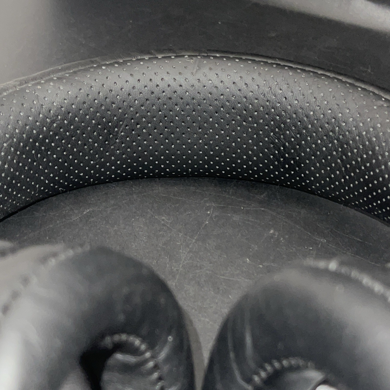 Kicker Black Over-Ear Wired Headphones Tested Working