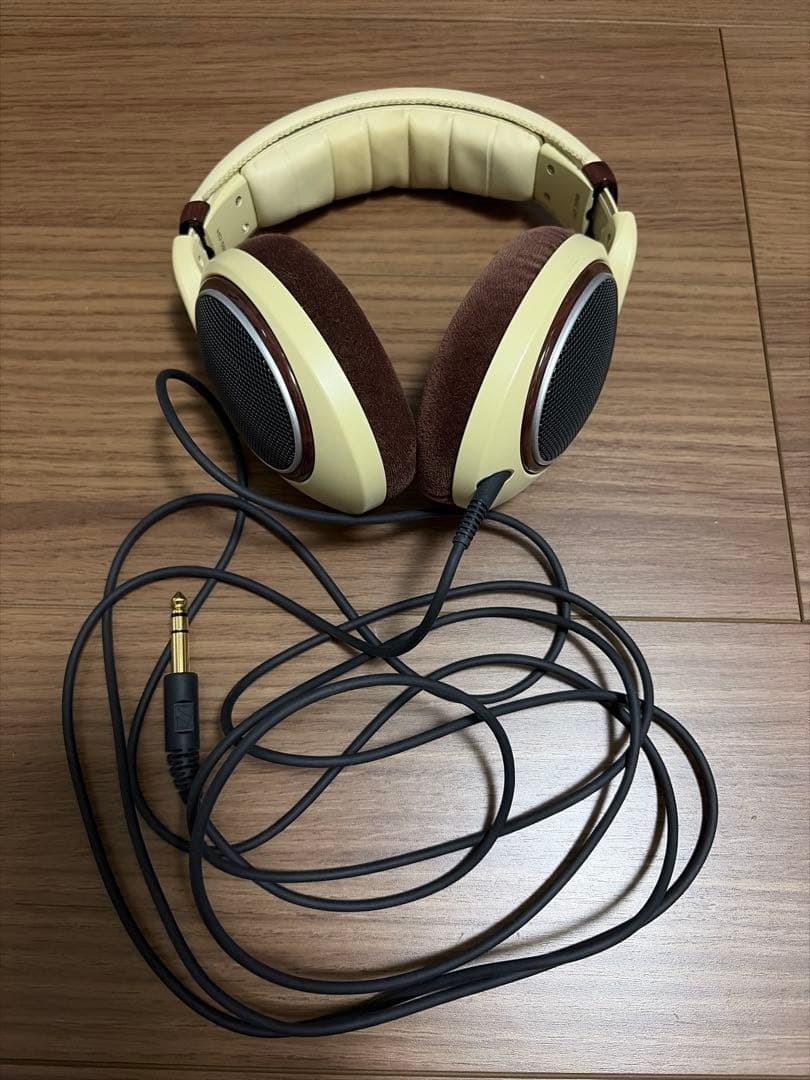 Sennheiser HD 598 Open-Back Over-Ear Audiophile Headphones