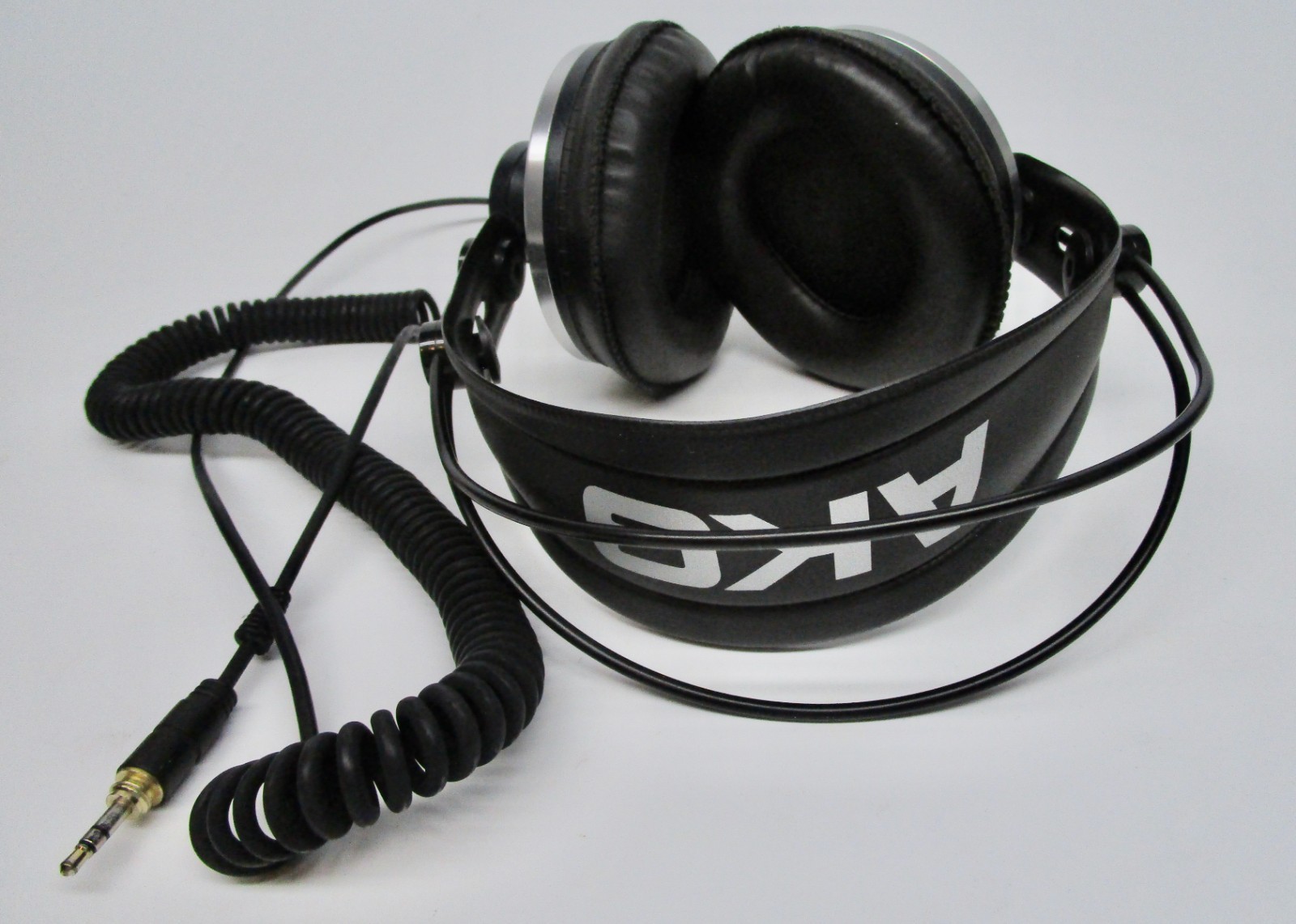 Headphones AKG K271 MKII studio monitor closed used