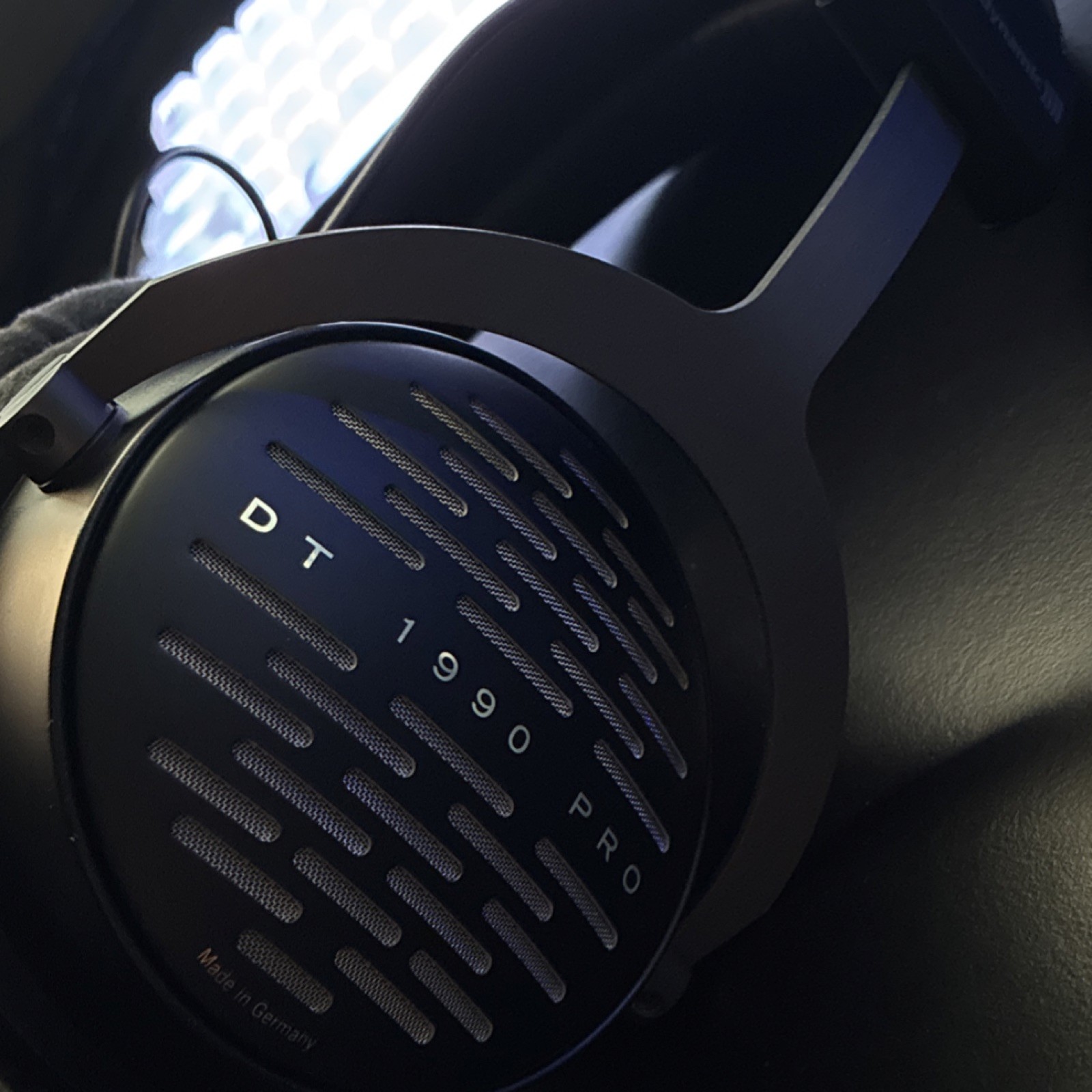 beyerdynamic DT 1990 PRO Black Over-Ear Headband Headphones Double Earpieces