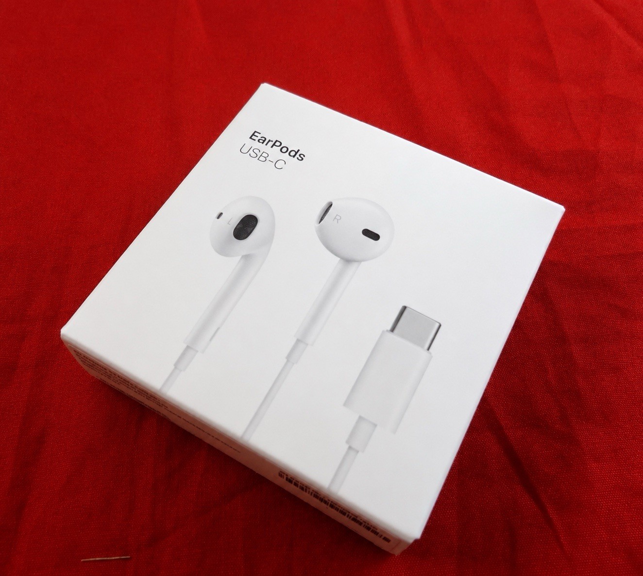 Apple USB-C Wired Earbud Headphones White In Ear Double Earpieces