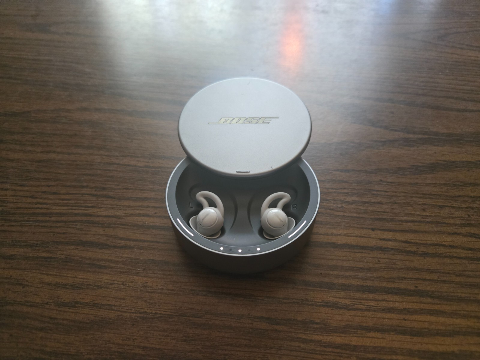 Bose noise-masking sleepbuds (Charging error)