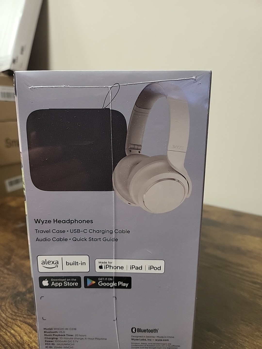 New WYZE Headphones Active Noise Cancellation Headphones White WNCH1-W-CS1B-R5