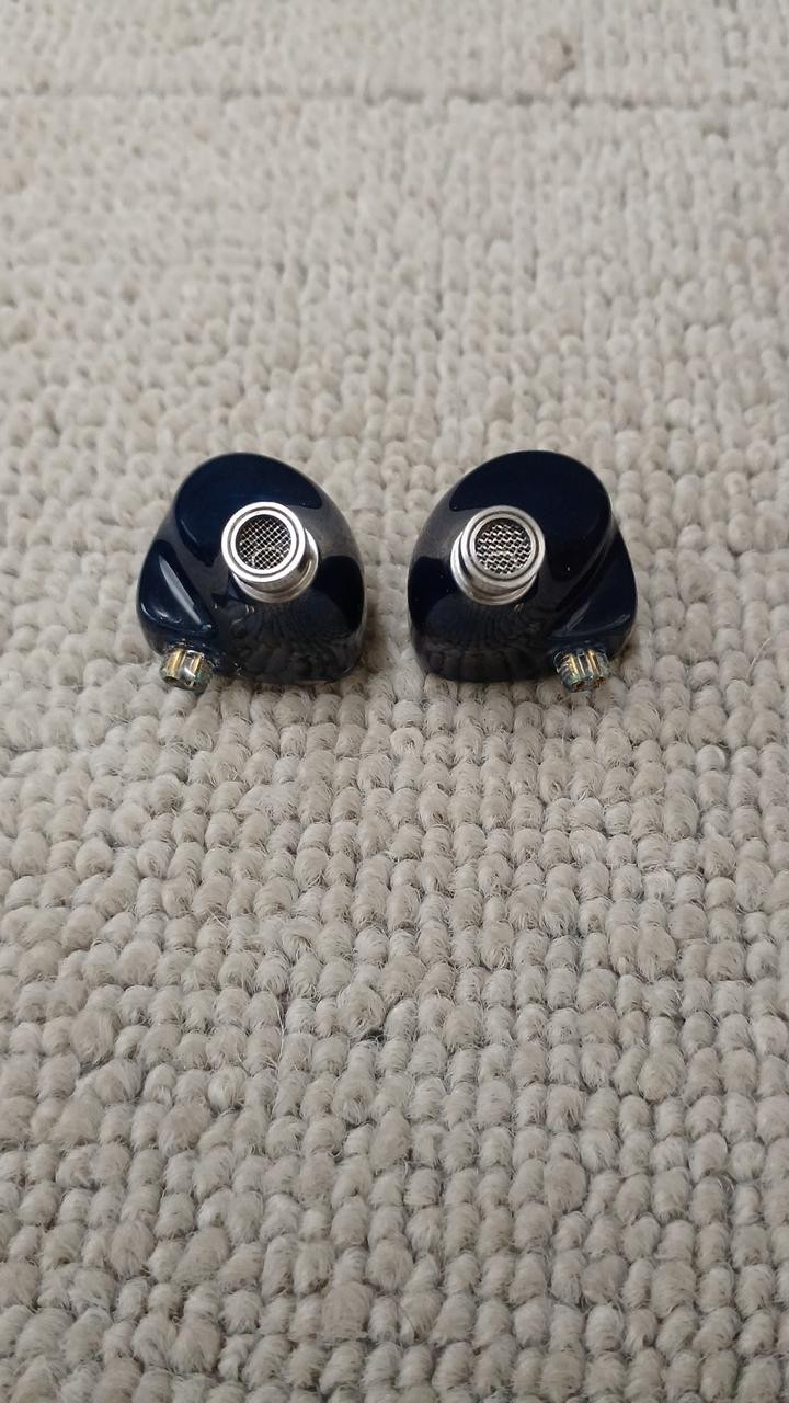 Unique Melody Mini MEST UNM-8862 Earphones 20Hz–20kHz from Japan
