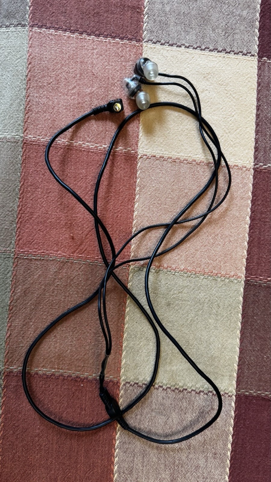 Sure Wired Earbuds Noise Cancelling Used